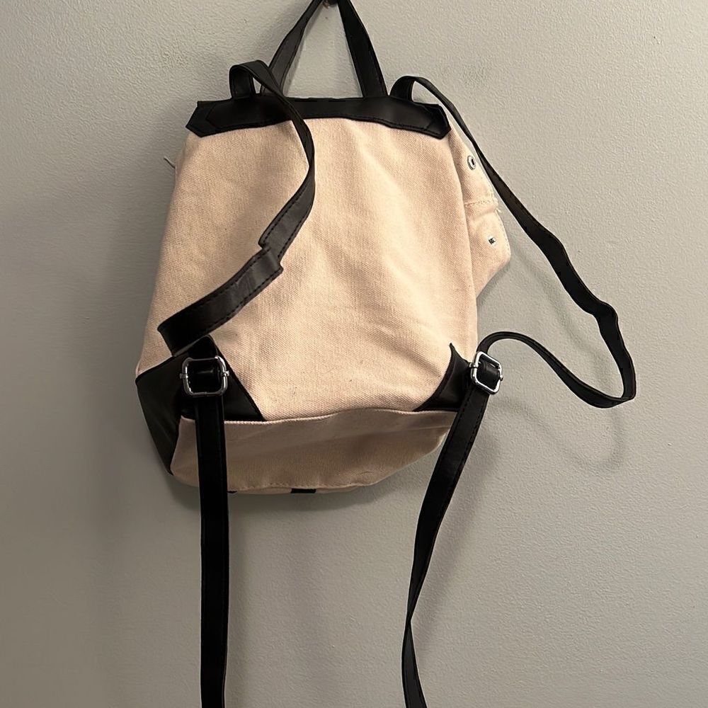 Deux Lux Demi Backpack - Picture 5 of 8
